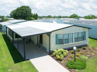 917 Jacaranda Dr, Barefoot Bay, FL 32976