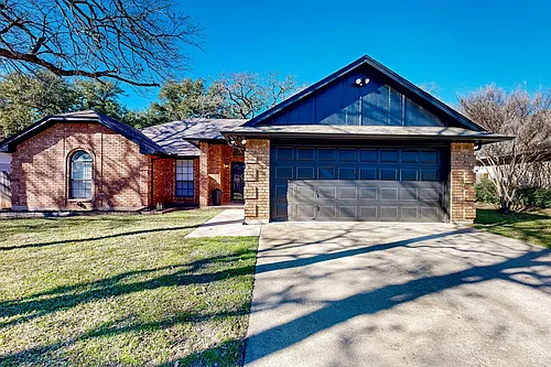 941 Lake Ridge Dr Photo 1