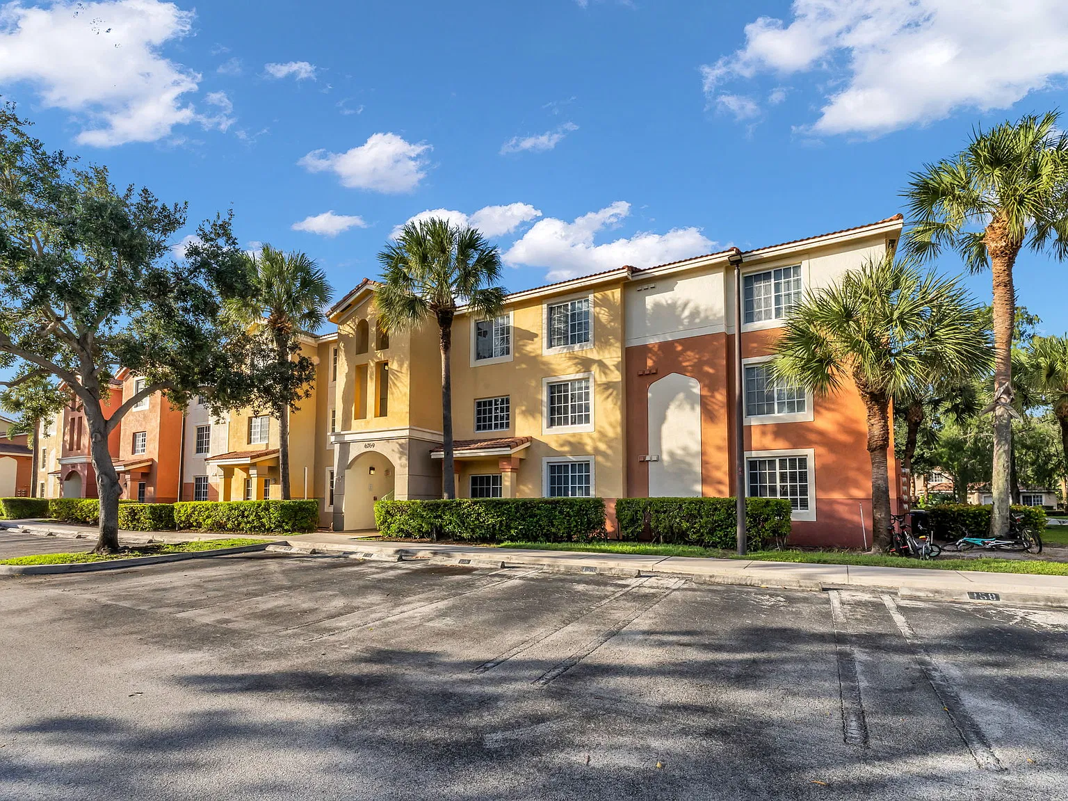 2 bed, 2.0 bath, 980 sqft, $1,850 — Photo 4