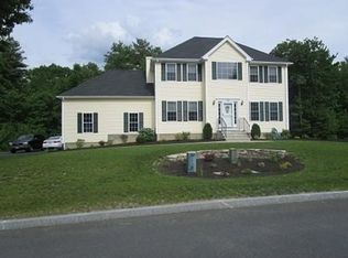 23 Haywood Cir, Mendon, MA 01756