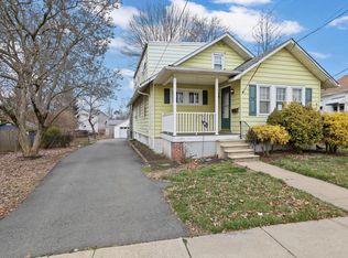 4 Thurston Ave, Ewing, NJ 08618