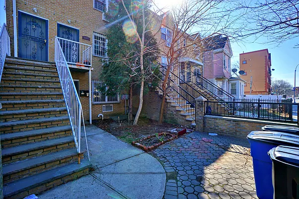 Rented by Corcoran | media 8