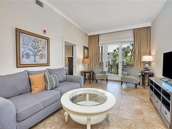 2nd image of 1015 Beachview Dr #103