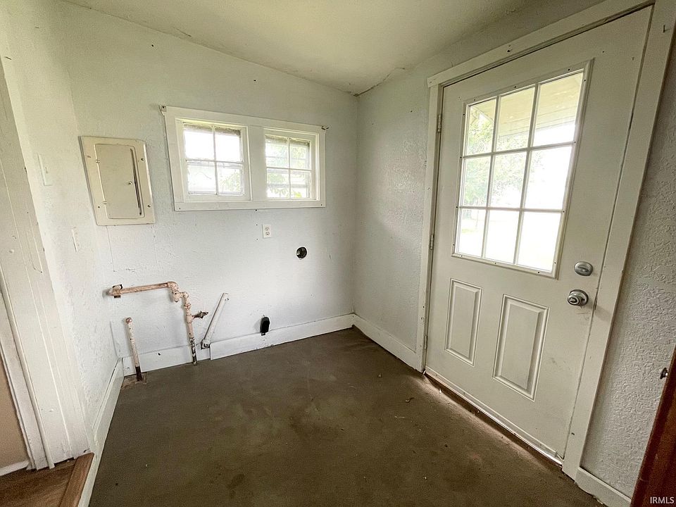 10th image of 1004 E Wheeler St