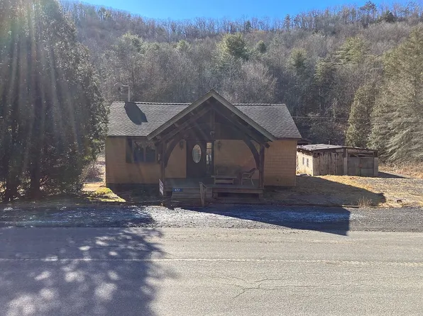 422 Big Plum Run Rd, Lock Haven, PA 17745