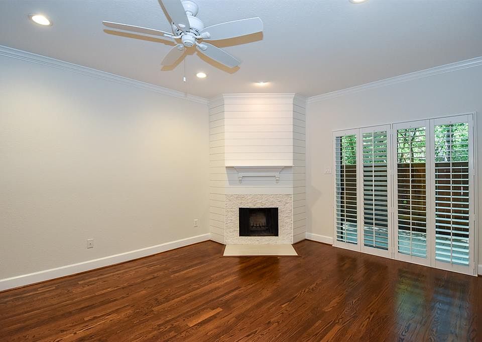 1st image of 11711 Memorial Dr APT 127