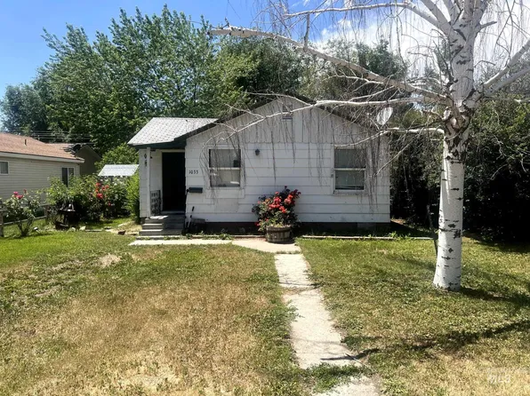 1033 Nevada St, Gooding, ID 83330