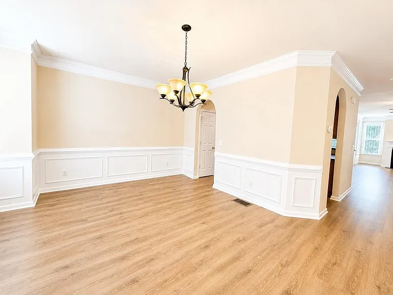 6065 Cameron Pointe — Photo 5