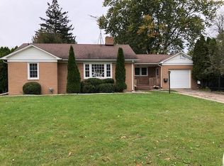 631 N Adelaide St, Fenton, MI 48430