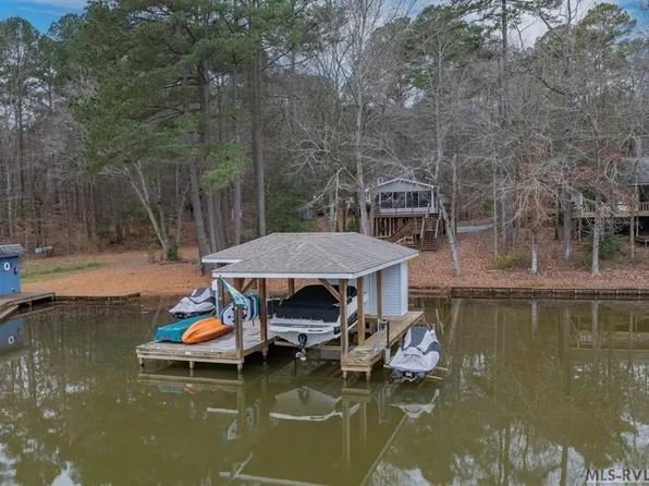 697 Pigeon Path, Ebony, VA 23845