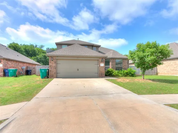 10812 SW 33rd St, Yukon, OK 73099