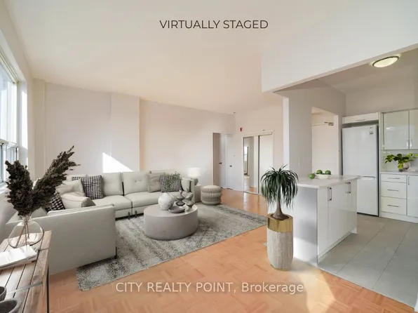 490 Eglinton Ave E #705, Toronto, ON M4P 1M4