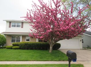 2631 College St, Manitowoc, WI 54220