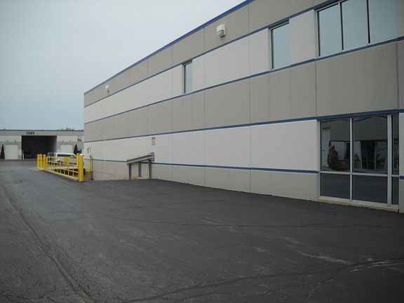 2nd image of 2600 Beverly Dr #14