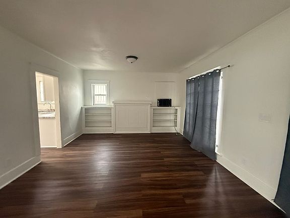 3rd image of 280 E Orange St