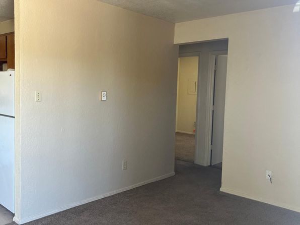 712 W Hadley Ave APT C