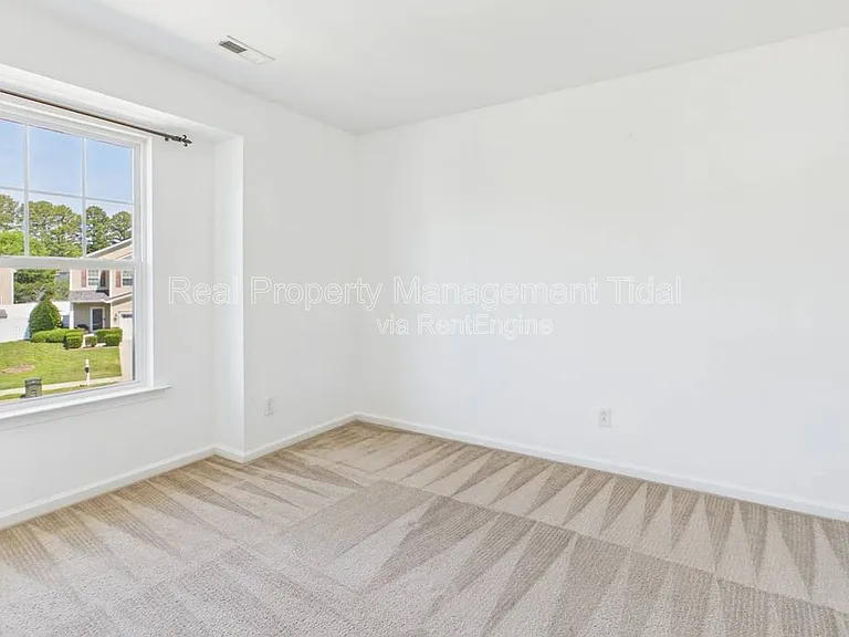 205 Cheeseman Rd — Photo 24