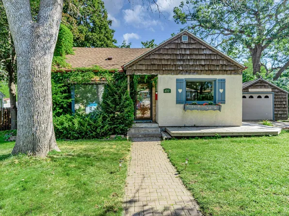 4717 6th St NE, Columbia Heights, MN 55421