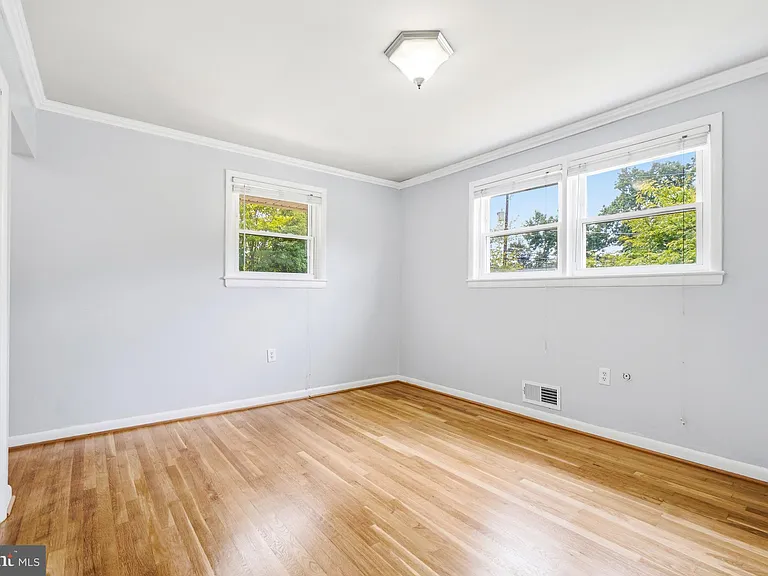 9017 Saint Andrews Pl — Photo 25