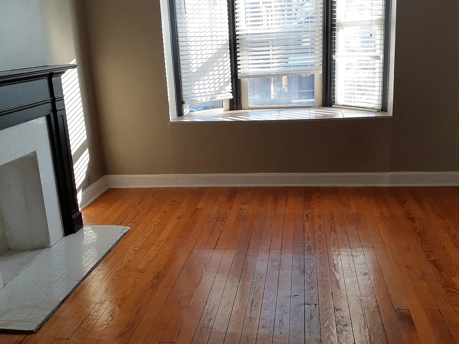 3 bed, 1325 sqft, $1,075 — Photo 2
