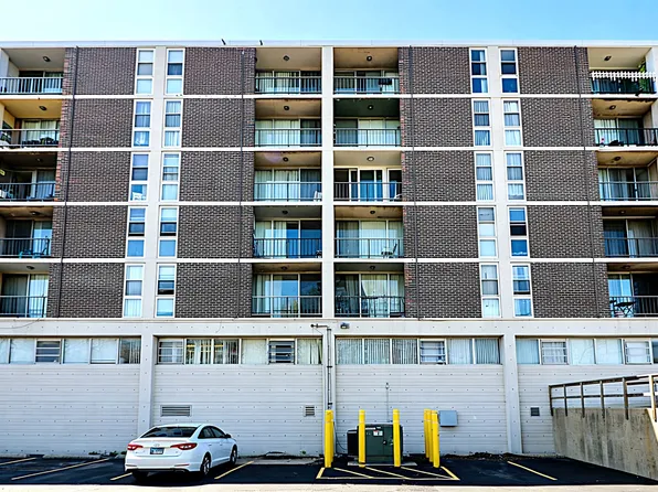 1043 S York Rd APT 409, Bensenville, IL 60106