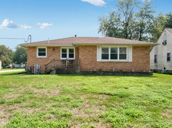 295 N Lincoln St, Coal City, IL 60416