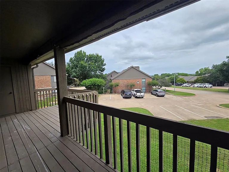 1038 Signal Ridge Pl — Photo 20