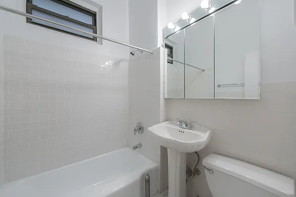 Rented by Thor Equities | media 20