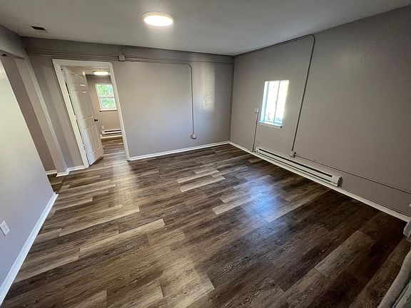 4th image of 157 Church St #157