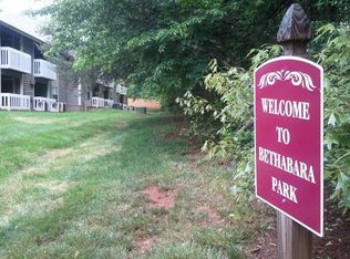 109 Echo Glen Dr APT B3, Winston Salem, NC 27106