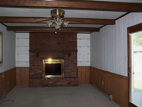 3rd image of 3962 N Downes Dr