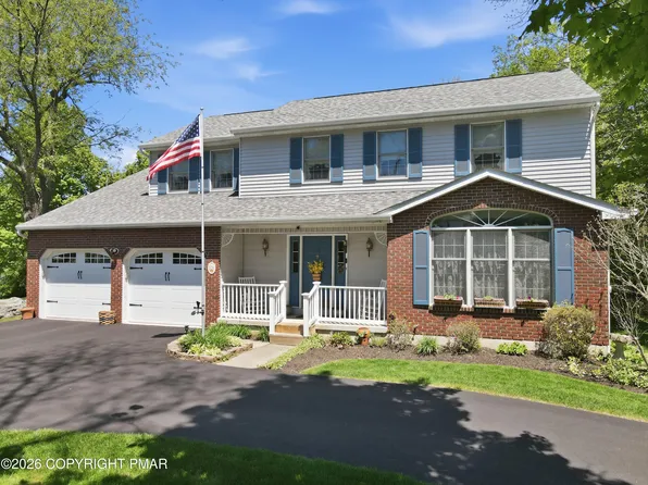 14 Minsi Rd, Delaware Water Gap, PA 18327