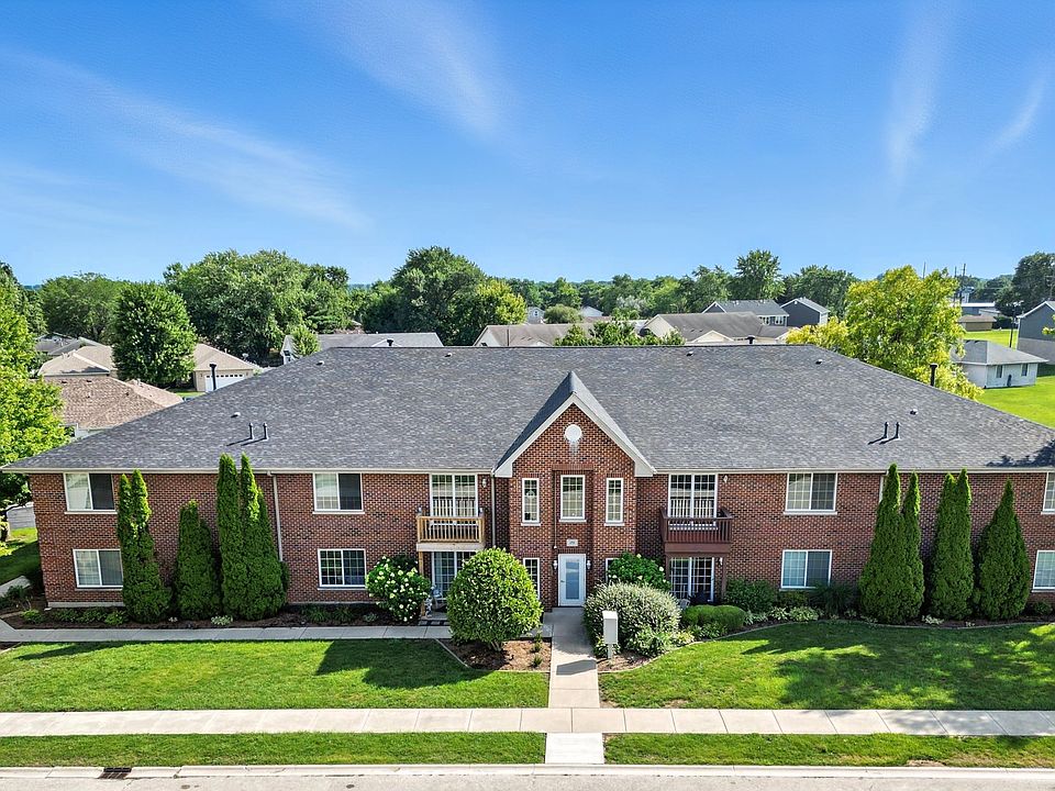 All brick building, close to downtown, easy access to Rt 50 and I57