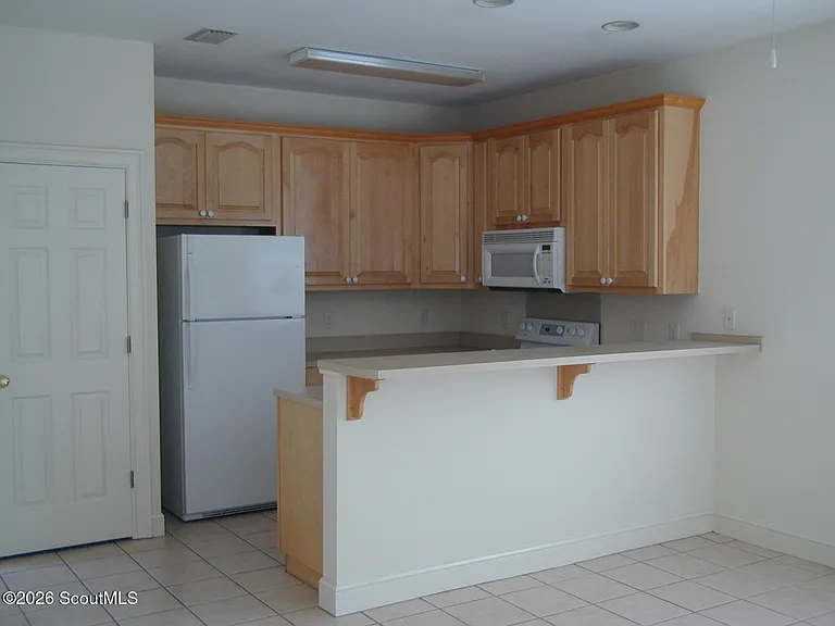 413 Atlantic Dr — Photo 9