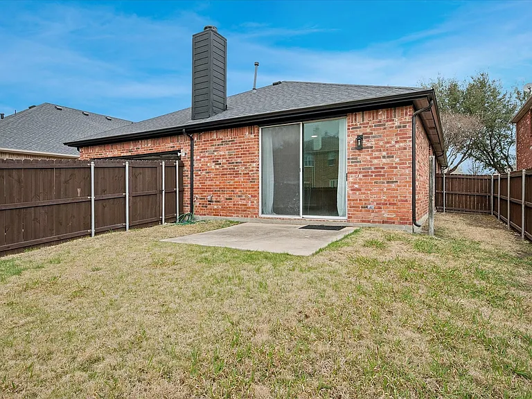 11589 Snyder Dr — Photo 14