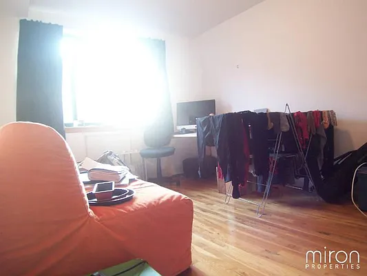 Rented by Miron Properties | media 16