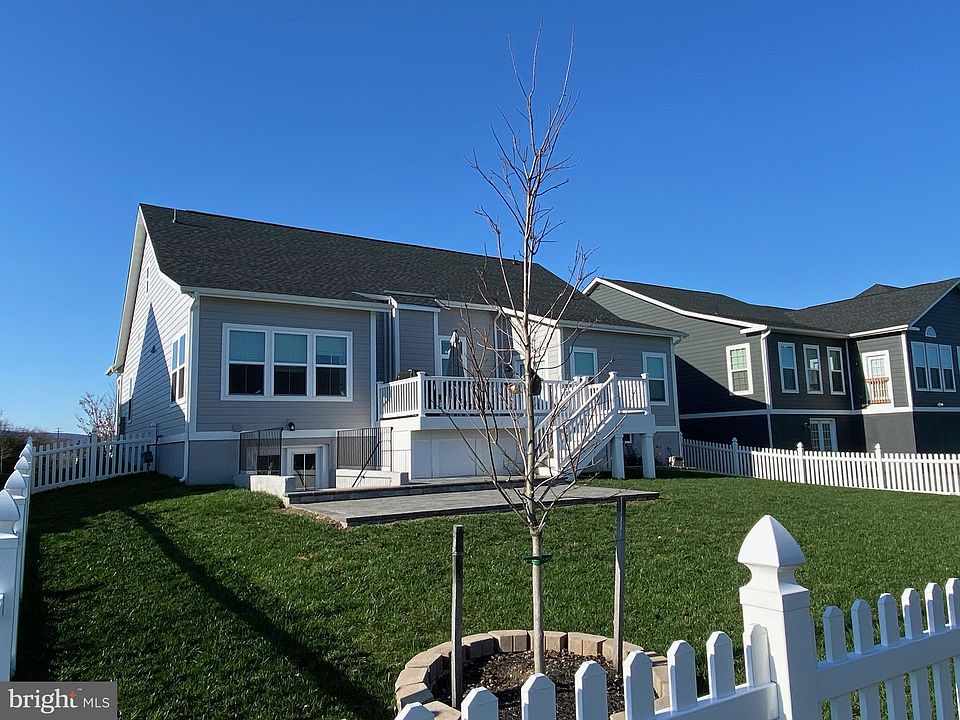 2nd image of 25672 Spring Planting Ln