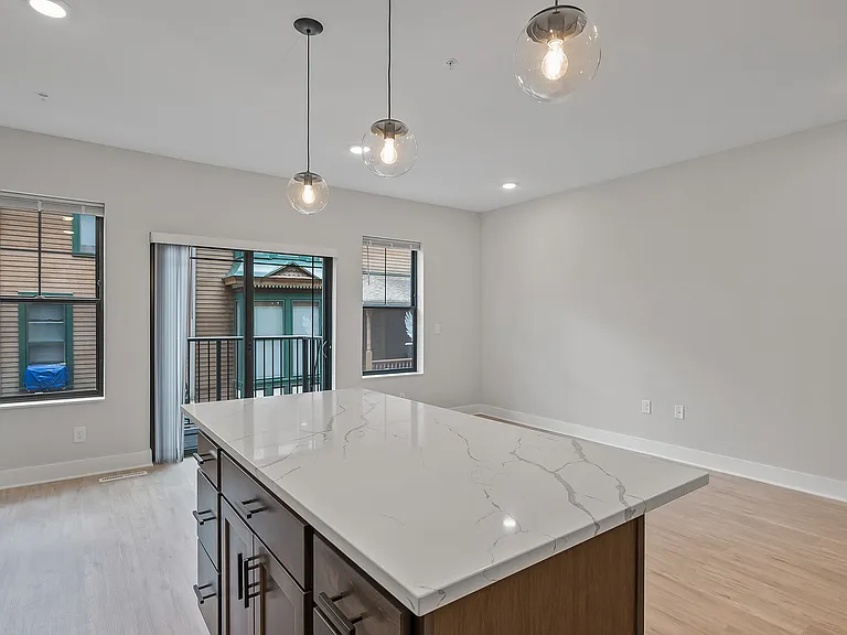 2413 1st Ave S #103 — Photo 12