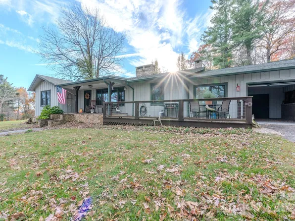 127 Reid Queen Dr, Little Switzerland, NC 28749