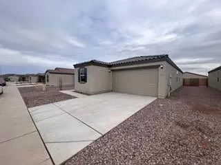 1751 E Fontana Dr — Photo 11