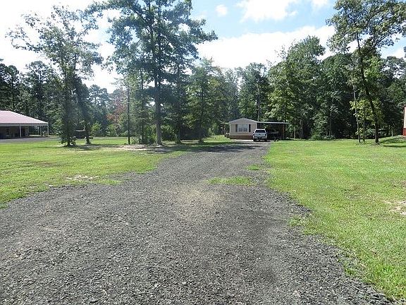 3rd image of 201 Oaklane Dr
