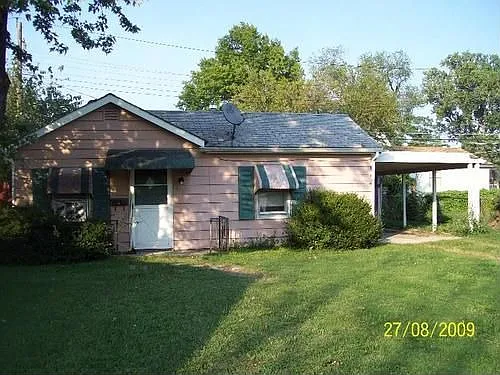 513 Chaudet Ave photo 1