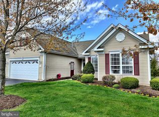 10 Harrington Dr, Columbus, NJ 08022