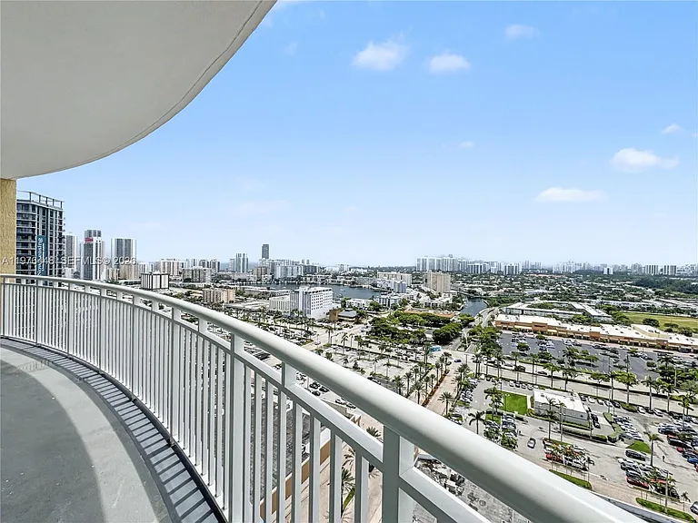 1755 E Hallandale Beach Blvd #2207E — Photo 29