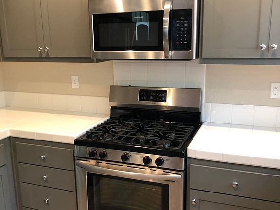 4th image of 2598 1st St Unit C