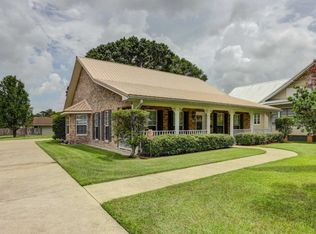 204 Bodin Dr, Franklin, LA 70538