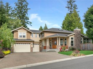 8028 NE 126th St, Kirkland, WA 98034
