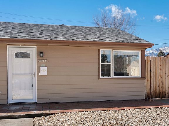 5th image of 2708 Meadowlark Ln