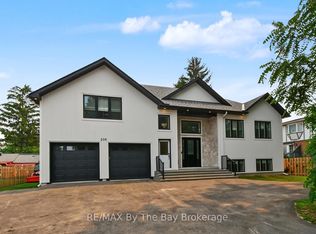 208 Thomas St, Clearview, ON L0M 1S0