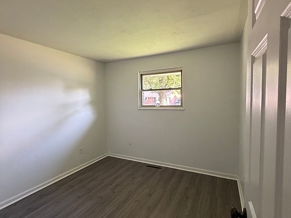 2nd image of 353 Perry St